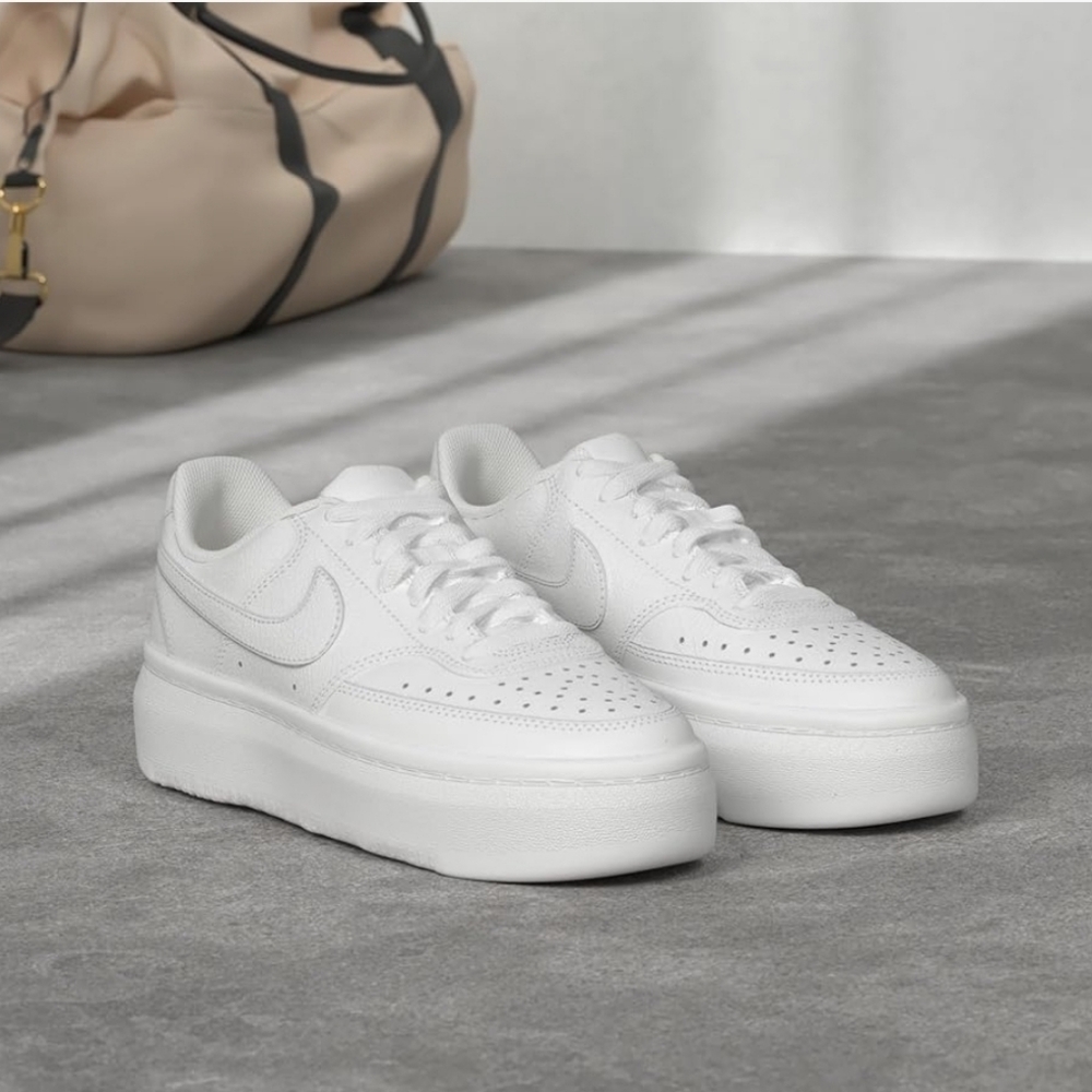 NIKE Court Vision Alta Unisex Men's 10-10.5/Womens 11.0 11.5